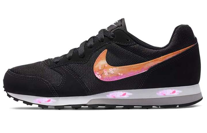 Nike Nike MD Runner 2 Slip Resistant, Abrasion Resistant, Breathable, And Quick Dry Low top Running Shoes GS Black White