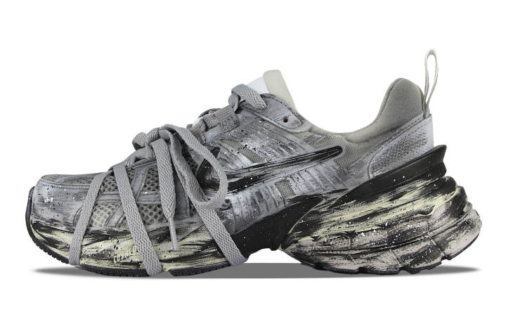 Nike Nike V2K Run Cushioning Slip Resistant Low top Casual Running Shoes Women's Silver White