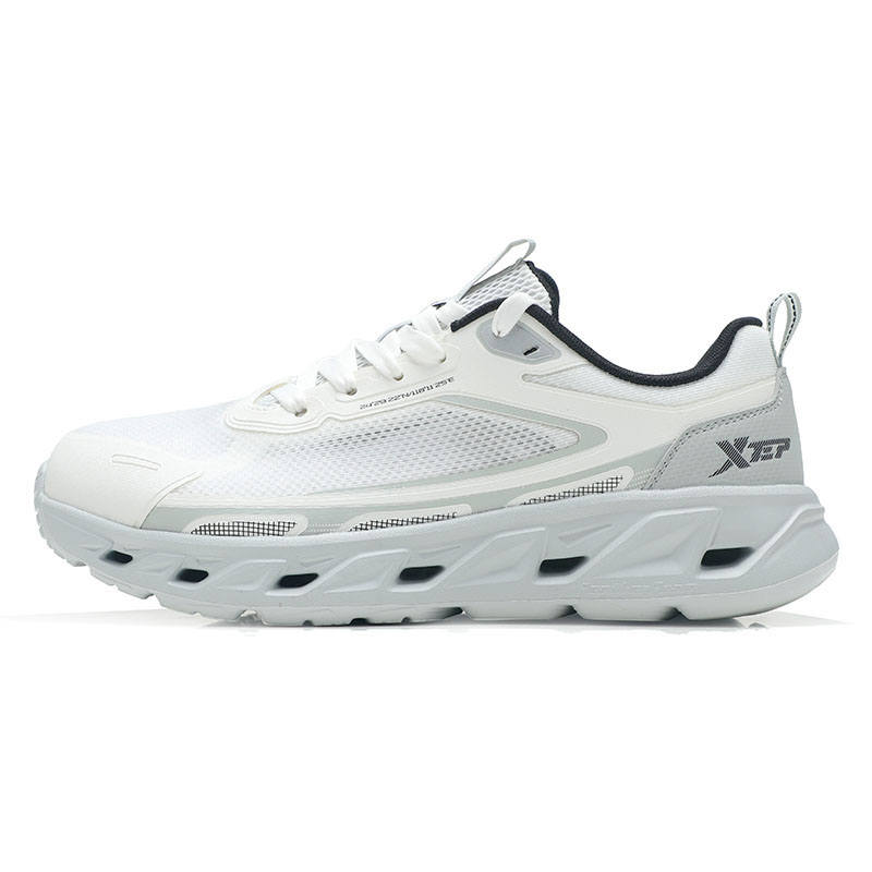 XTEP Cushioning Breathable Slip Resistant Low top Outdoor Shoes Men's Sail White Gray