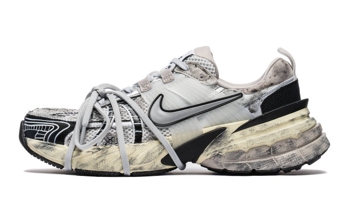 Nike Nike V2K Run Cushioning Slip Resistant Abrasion Resistant Low top Running Shoes Women's Black White