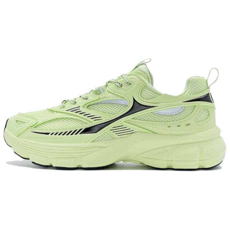 XTEP Abrasion Resistant Breathable Low top Running Shoes Women's Green