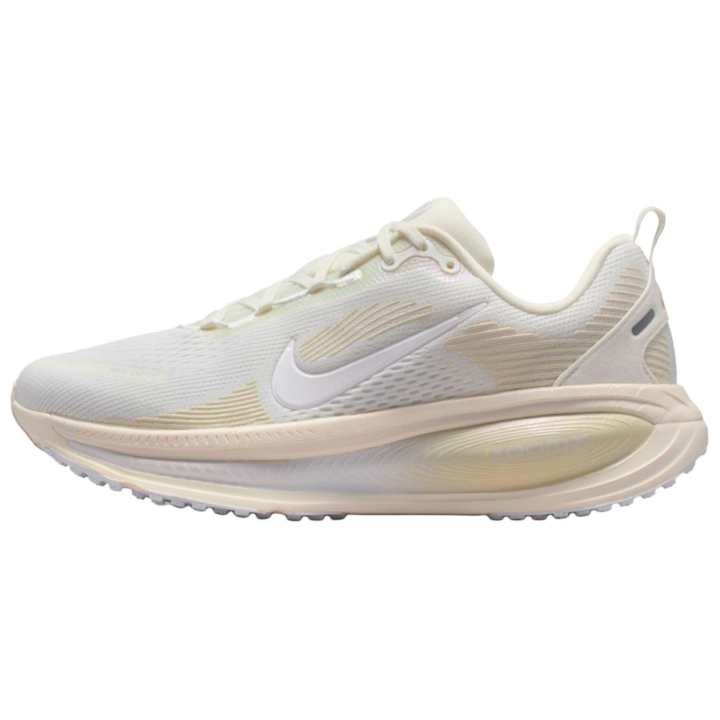 Nike Nike Vomero 18 Casual Running Shoes Women's White