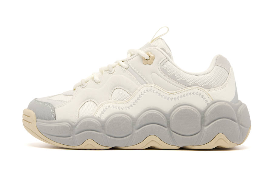 QIAODAN Petal Shoes Low top Chunky Sneakers Women's Beige Gray