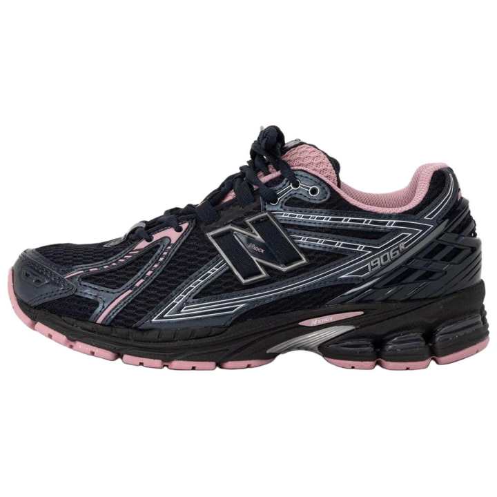 New Balance 1906 New BalanceR 'Pink Taffy'