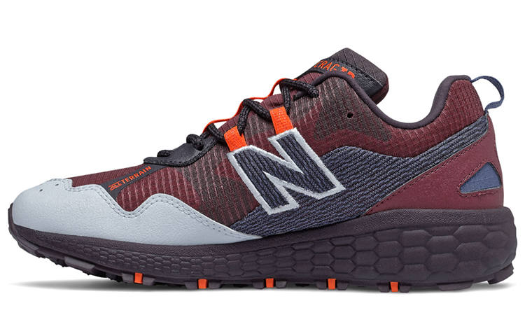 New Balance New Balance Fresh Foam Crag V2 Grey/Red Women's