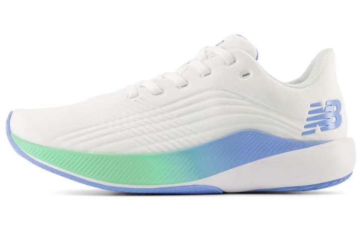 New Balance New Balance NB DynaSoft Beaya V2 Low top Running Shoes Women's White Blue