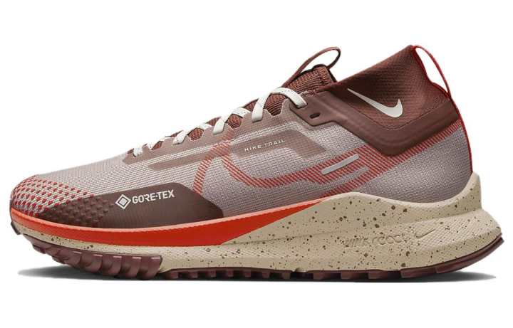Nike Nike React Pegasus Trail 4 Gore Tex Diffused Taupe Dark Pony Sail Picante Red Women's