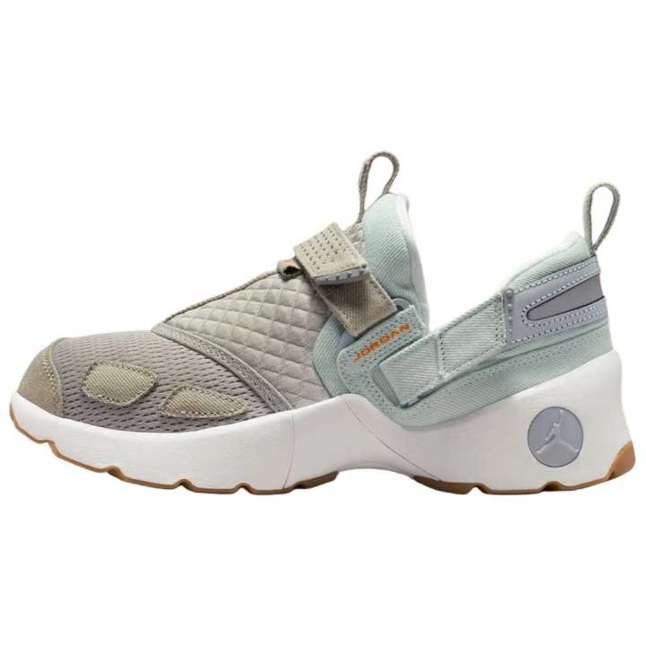 Jordan Jordan Trunner LX Casual Running Shoes Women's Light Gray