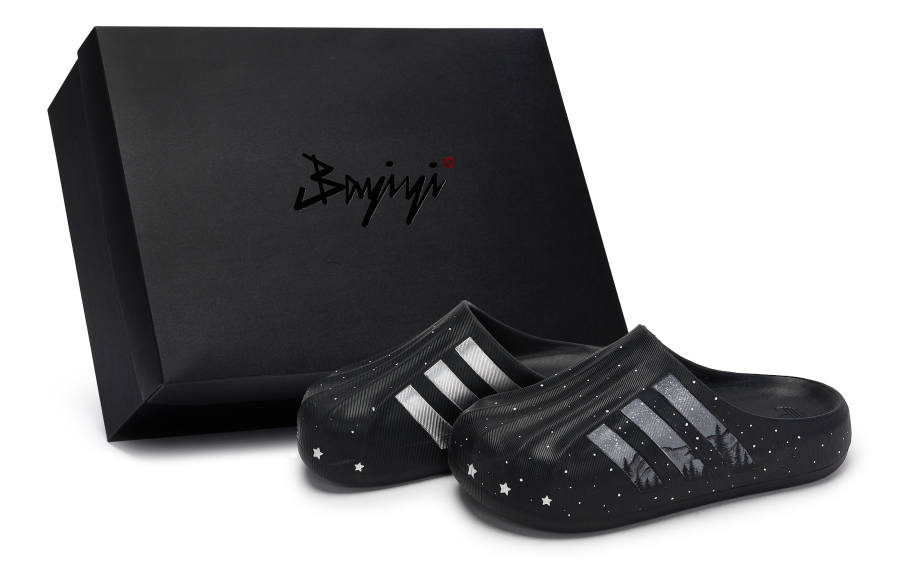 Adidas Originals AdiFOM Superstar No Special Function No Special Function Closed Toe Slippers Unisex Black Gray Silver