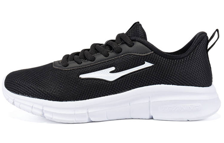 Erke Cushioning Slip Resistant Abrasion Resistant Breathable Low top Running Shoes Women's Black White