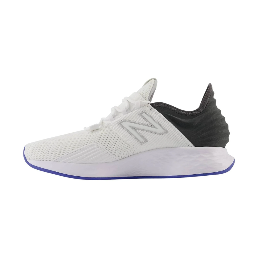 New Balance Fresh Foam Roav New Balance 2E Wide 'White Black Blue'