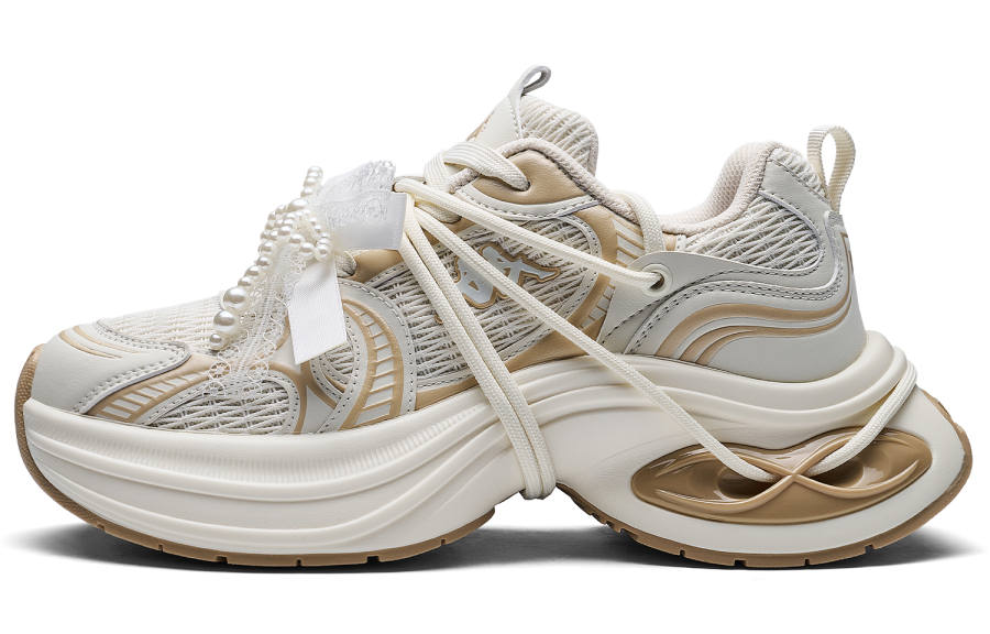 Kappa Back to Back Support Abrasion Resistant Slip Resistant Low top Chunky Sneakers Women's Ecru