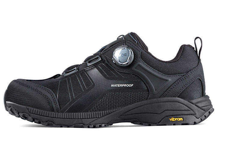 FFREE SOLDIER Non Slip And Waterproof Breathable Low top Outdoor Shoes Men's Black