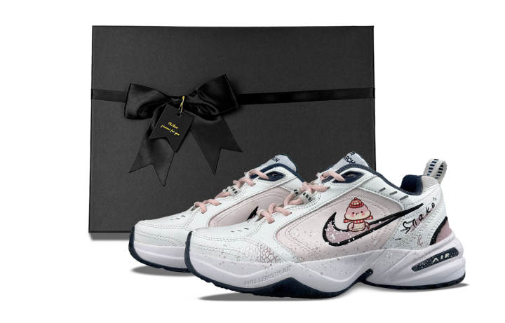 Nike Nike Air Monarch 4 Low top Chunky Sneakers Unisex Pink White