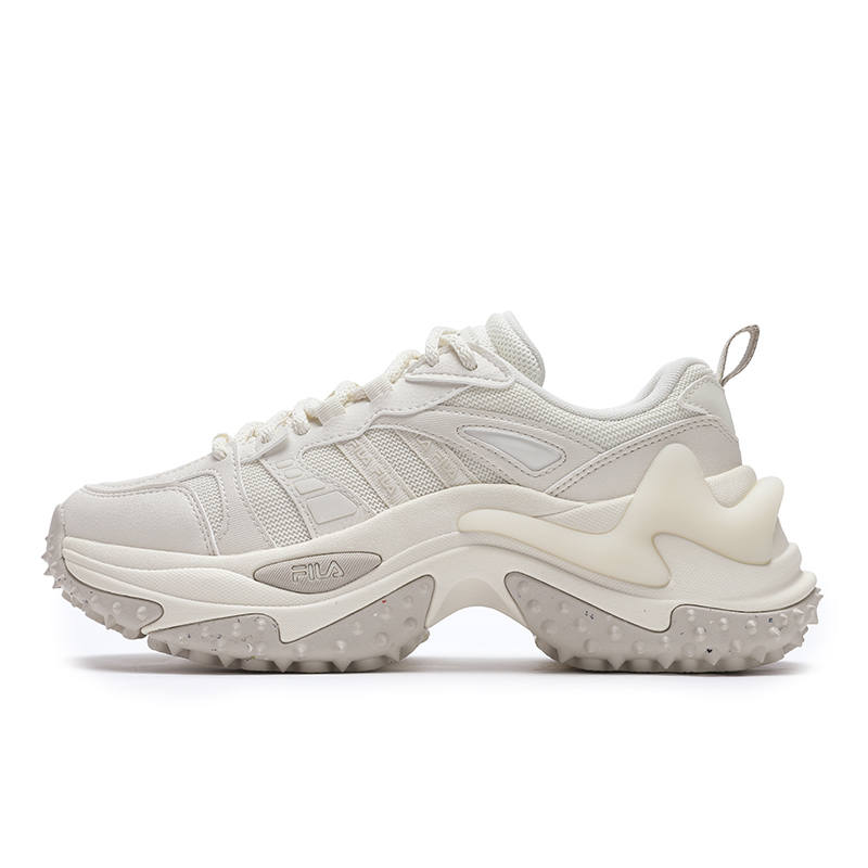 FILA SOFIA 3 Low top Chunky Sneakers Women's Tofu White