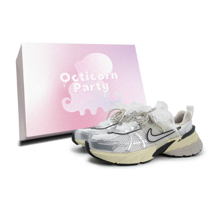 Nike Nike V2K Run Low top Running Shoes Women's Silver