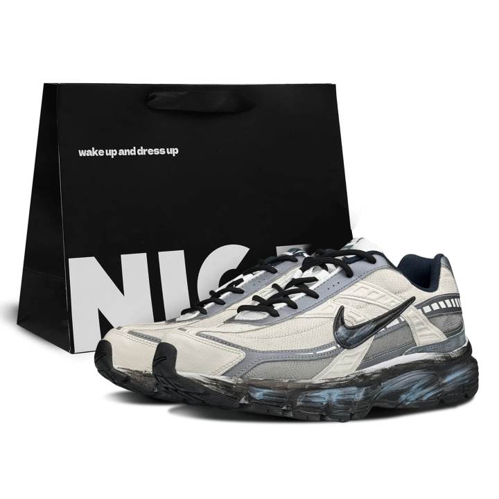 Nike Nike Initiator Low top Chunky Sneakers Unisex Beige Gray