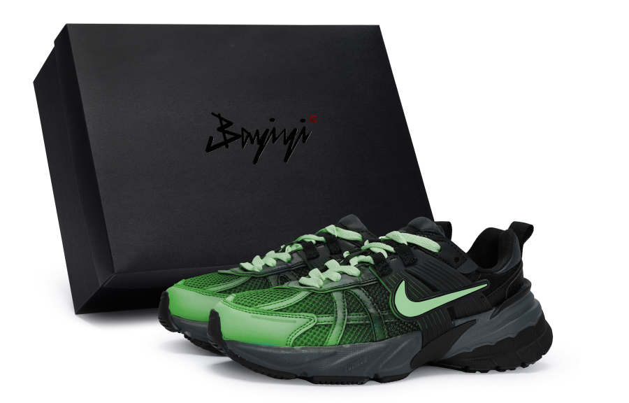 Nike Nike V2K Run Abrasion Resistant Abrasion Resistant Low top Casual Running Shoes Women's Black Green