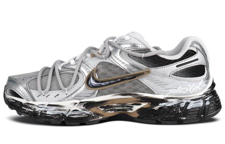 Nike Nike V5 RNR Low top Running Shoes Unisex