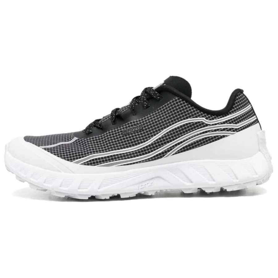 NORDA 002 Fabric Low top Running Shoes Men's Black White