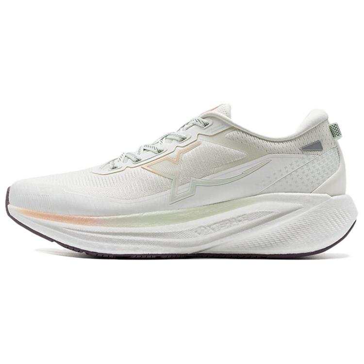 XTEP Cushioning Slip Resistant Low top Casual Running Shoes Women's White Green
