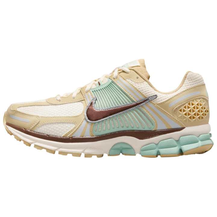 Nike Nike Zoom Vomero 5 Slip Resistant Abrasion Resistant Low top Running Shoes Men's Beige Brown