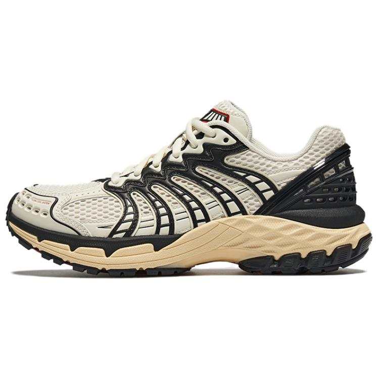 K·SWISS Low top Chunky Sneakers Women's Ecru