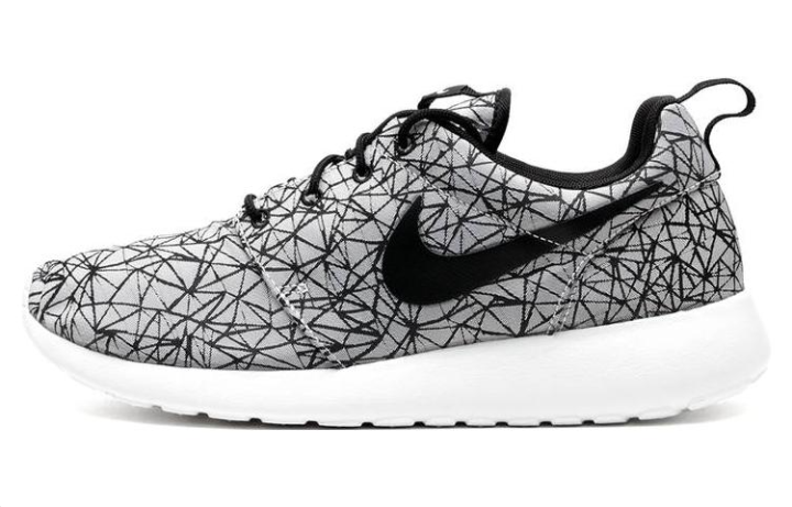 Nike Nike Roshe Run Geometric Pack White