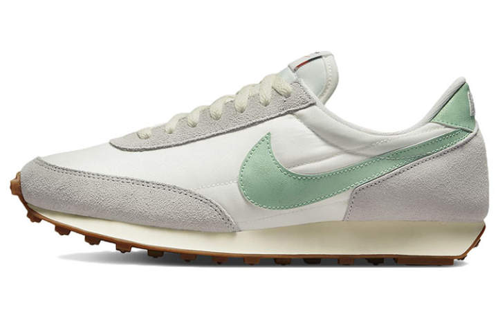 Nike Nike Daybreak Se Enamel Green Women's