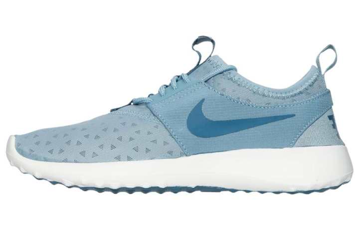 Nike Nike Juvenate Comfortable Cushioning Low top Running Shoes Women's Blue