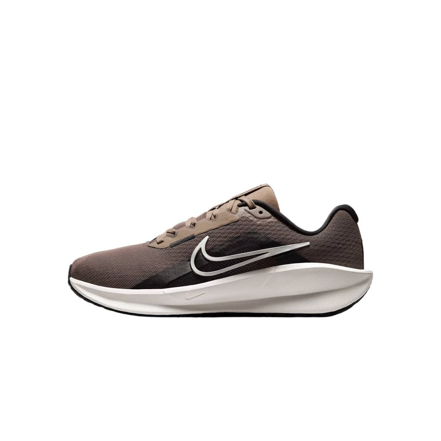 Nike Nike DOWNSHIFTER 13 Mid top Running Shoes Women's Umber