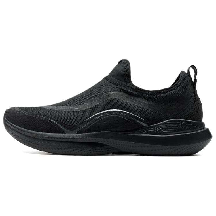 XTEP Soft Cube Cushioning, Wear Resistant Low top Casual Running Shoes Men's Black
