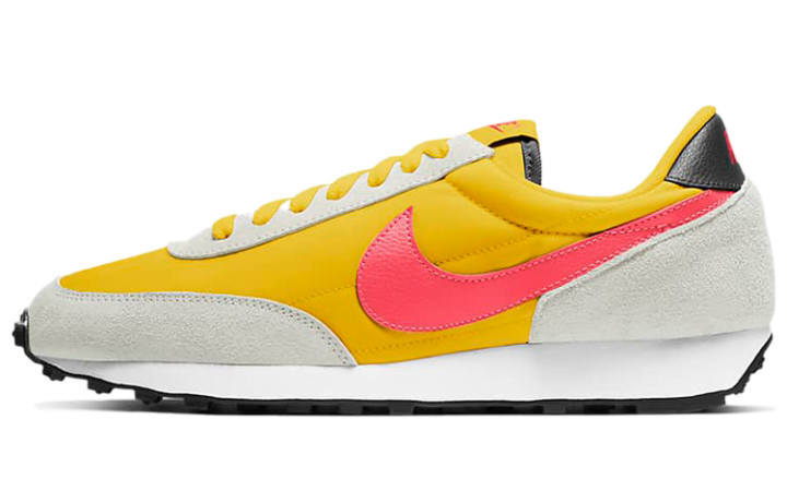 Nike Nike Daybreak 'Dark Sulfur Crimson' Women's