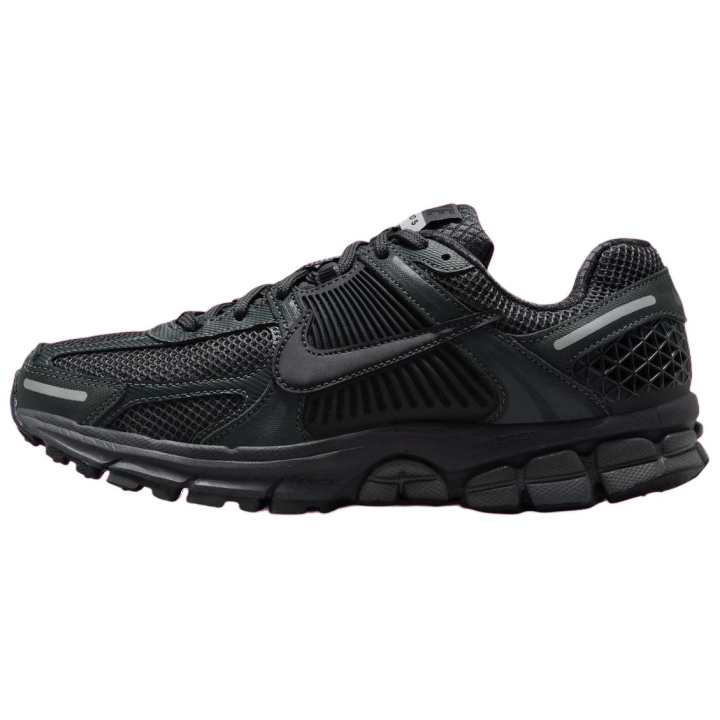 Nike Nike Zoom Vomero 5 Triple Black Women's