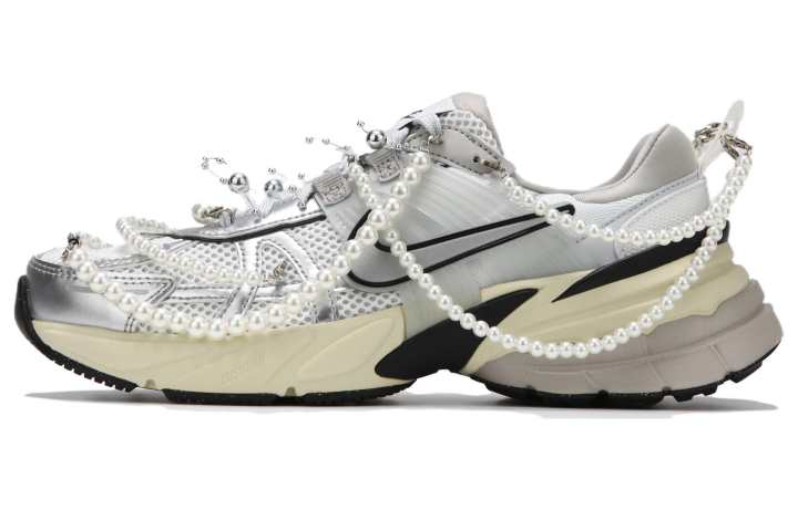 Nike Nike V2K Run Cushioning Breathable Cushioning Breathable Low top Casual Running Shoes Women's White Silver
