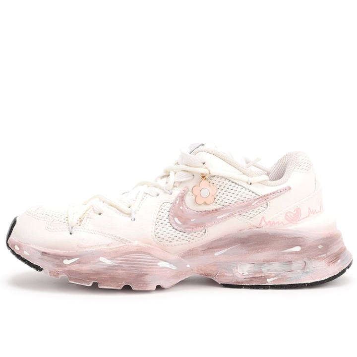 Nike Nike Air Max Fusion Chunky Sneakers Women's White Pink