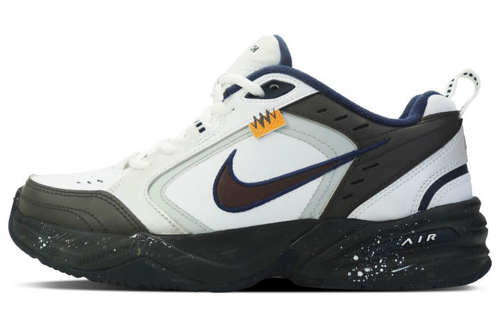Nike Nike Air Monarch 4 Low top Chunky Sneakers Unisex Black White