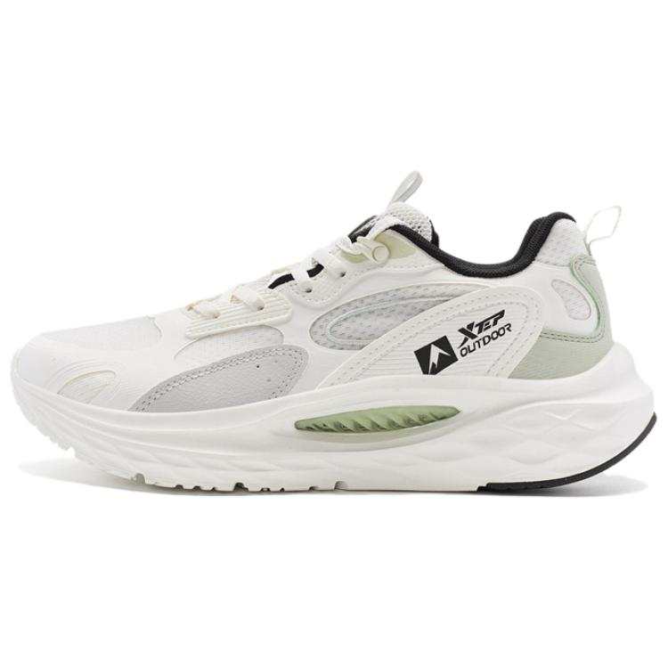 XTEP Lingtao 2.0 Slip Resistant Low top Outdoor Shoes Women's White Green
