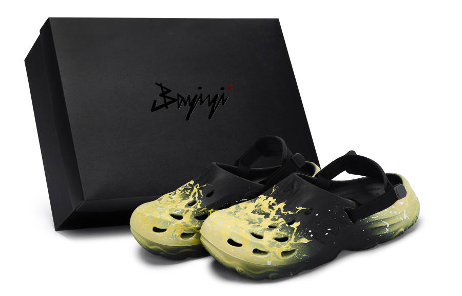 Adidas Adidas MAXXCLOG 811 Manufacturing, Fluorescent Sea Yellow, Special Shoe Box Clogs Unisex Black Yellow