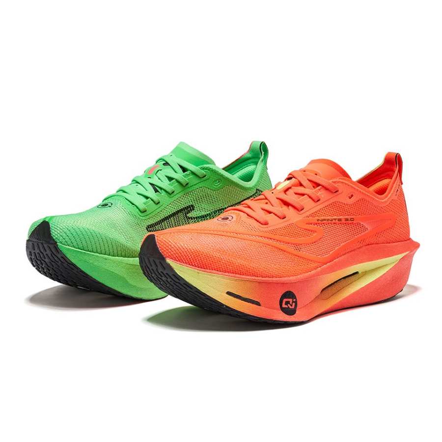Erke Blue World 3.0 Low top Carbon Plate Marathon Racing Running Shoes Men's Resonance Colorway