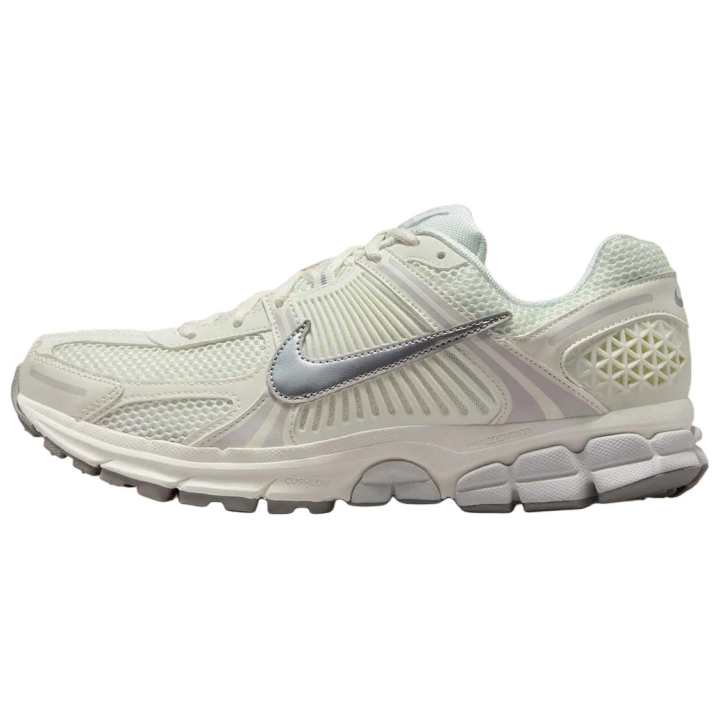 Nike Nike Vomero 5 Casual Running Shoes Women's Beige