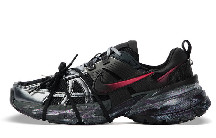 Nike Nike V2K Run Low top Running Shoes Men's Black Red