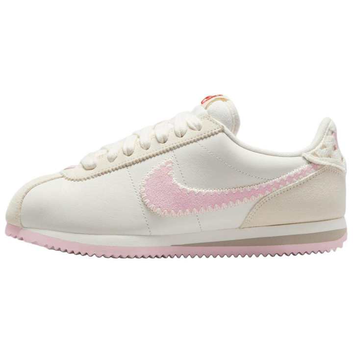 Nike Nike Cortez Low top Running Shoes Women's White Pink