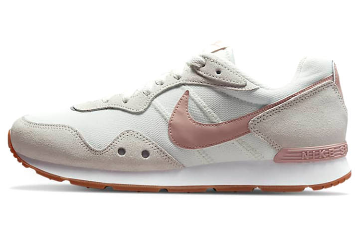 Nike Nike Venture Runner Fabric Slip Resistant, Abrasion Resistant, Breathable, Lightweight Low top Casual Running Shoes