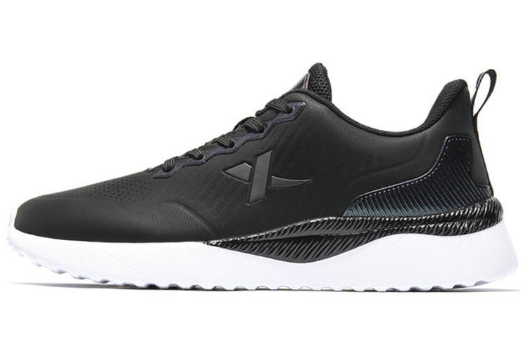 XTEP Synthetic Leather Breathable And Wear resistant Low top Running Shoes Women's Black