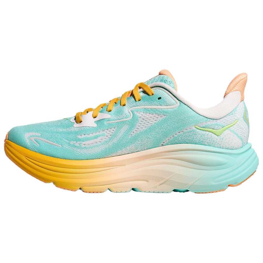 HOKA ONE ONE Clifton 10 Run Club Pack