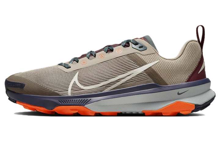 Nike Nike Kiger 9 Comfortable Low top Trail Running Shoes Men's Khaki