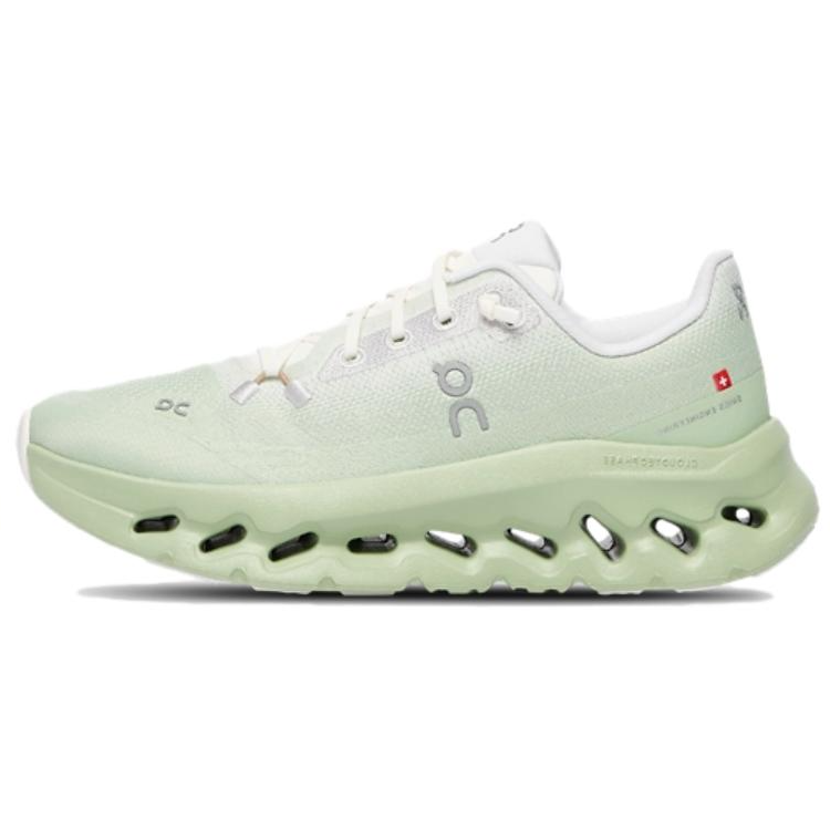 On Cloudtilt Low top Running Shoes Women's Green