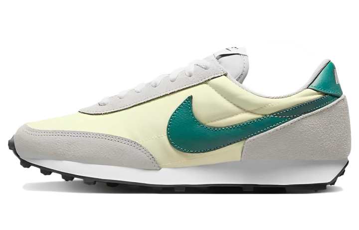 Nike Nike Daybreak Coconut Milk Green Women's