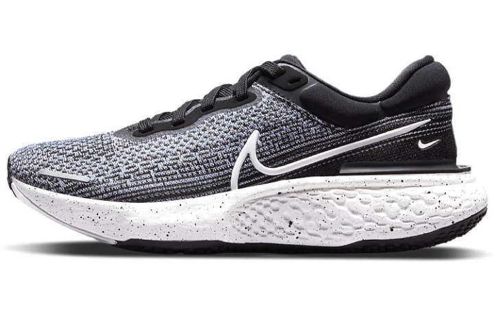 Nike Nike ZoomX Invincible Run Flyknit White Black Women's
